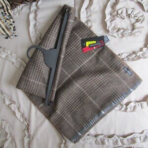 soft plaid pattern scarf